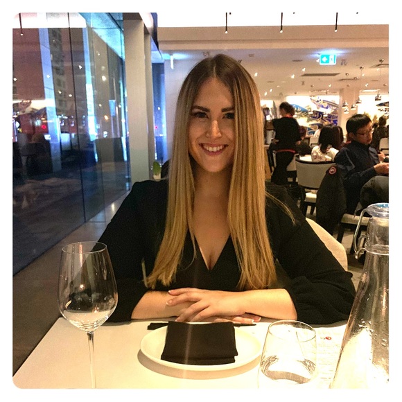 Meet your Posher, Ashley - Picture 1 of 1